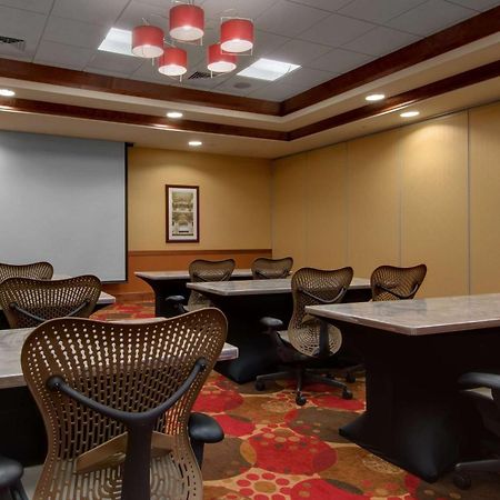 Hilton Garden Inn Milwaukee Airport Negócio foto